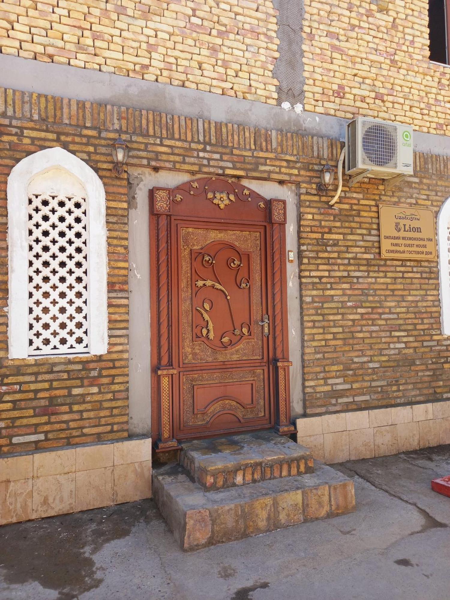 Lion Guest House Buchara Exteriör bild